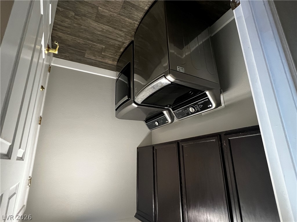 10054 Pebble Path Court Property Photo 36