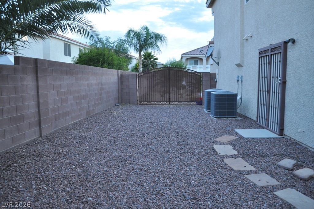 7804 Jacaranda Hill Court Property Photo 31