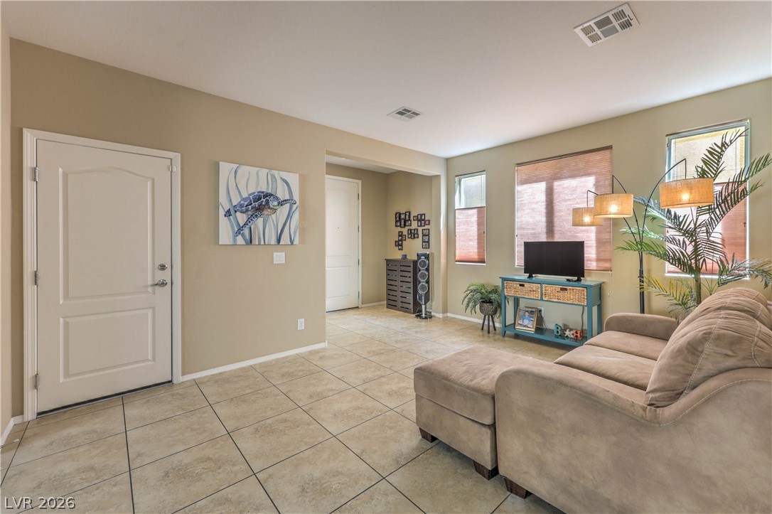 10653 Mount Jefferson Avenue Property Photo 11