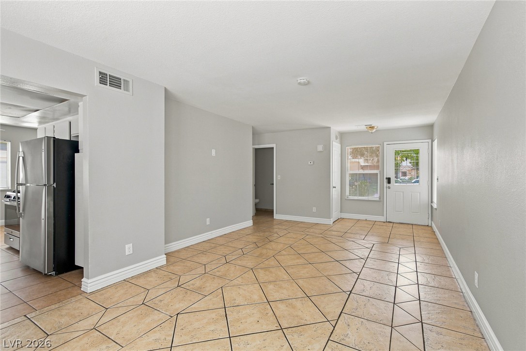 3836 Kellogg Avenue Property Photo 4