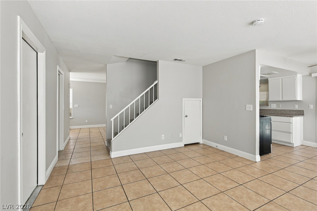 3836 Kellogg Avenue Property Photo 7