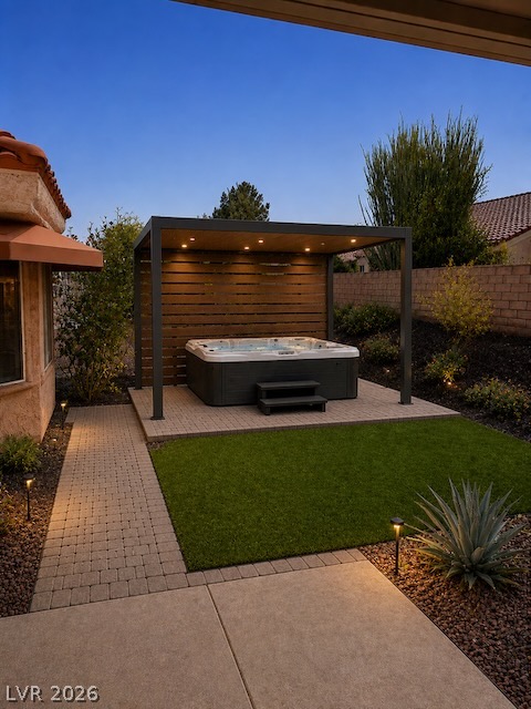 2453 Desert Sands Drive Property Photo 4