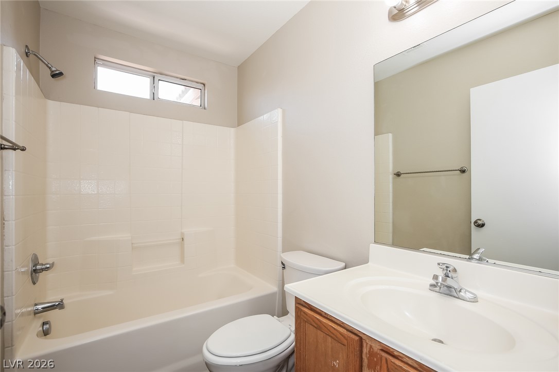 2617 Los Palos Street Property Photo 11