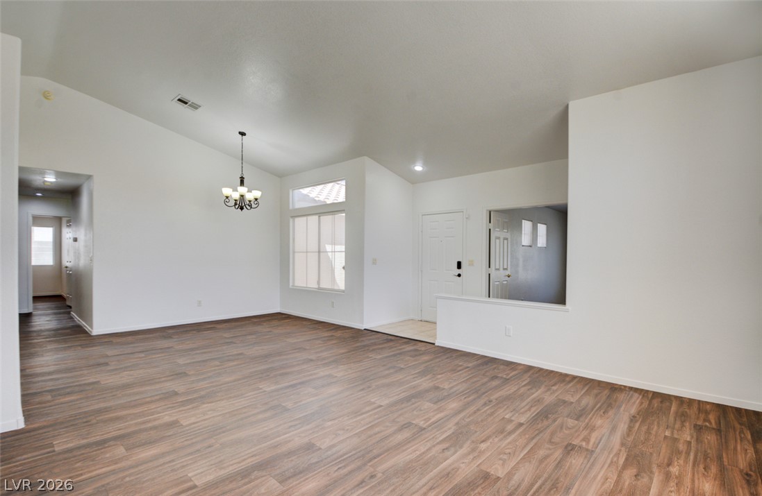 1735 Night Shadow Avenue Property Photo 3