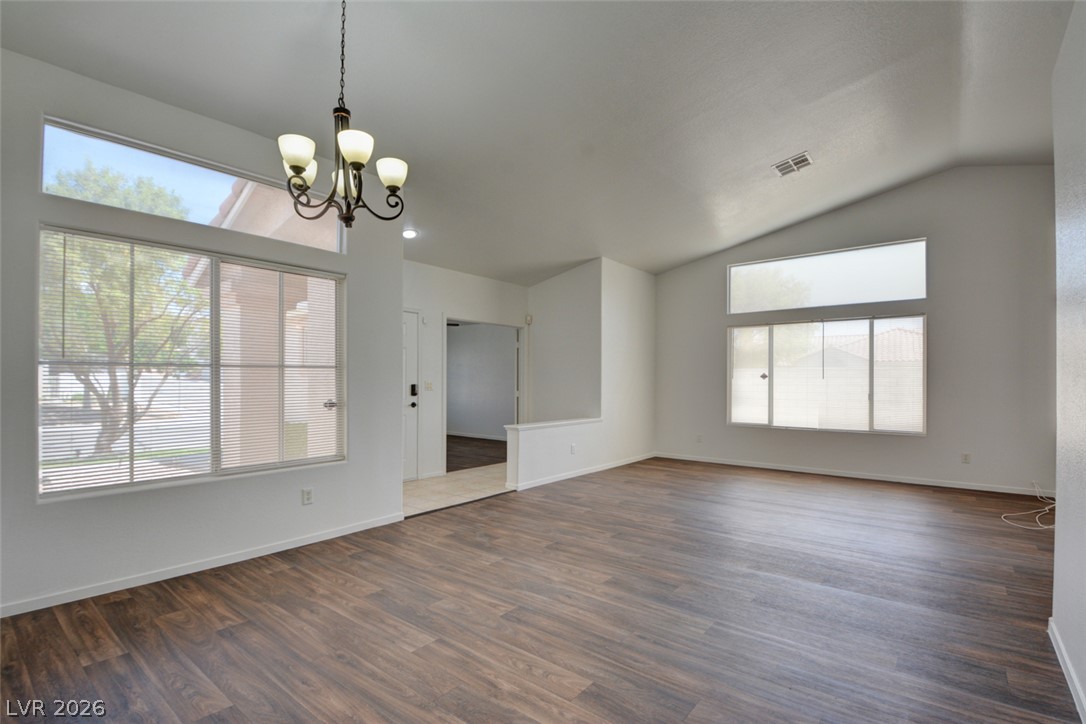 1735 Night Shadow Avenue Property Photo 4