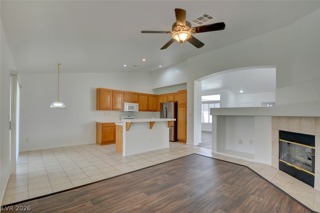 1735 Night Shadow Avenue Property Photo 5