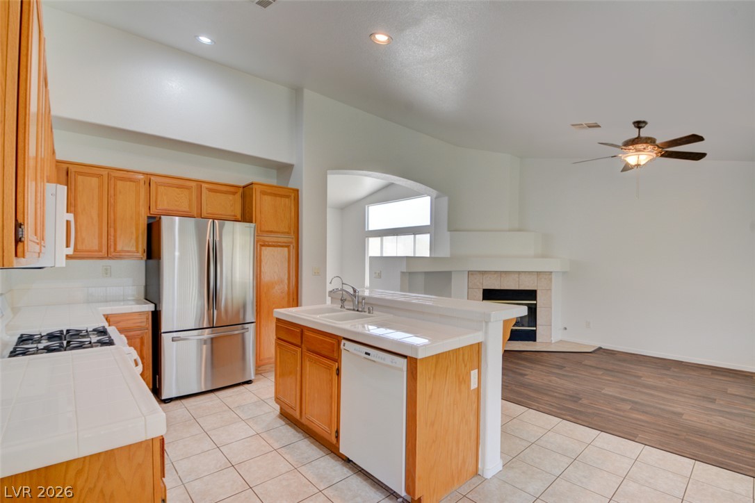 1735 Night Shadow Avenue Property Photo 6