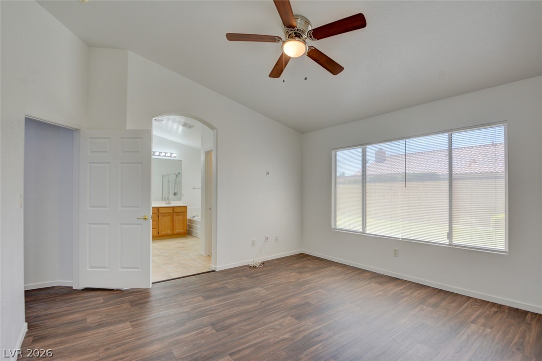 1735 Night Shadow Avenue Property Photo 9