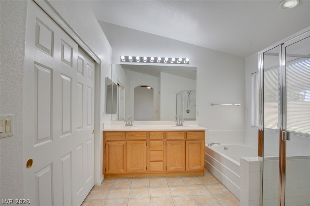 1735 Night Shadow Avenue Property Photo 10