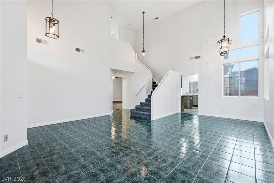 909 Blanco Caballo Way Property Photo 4