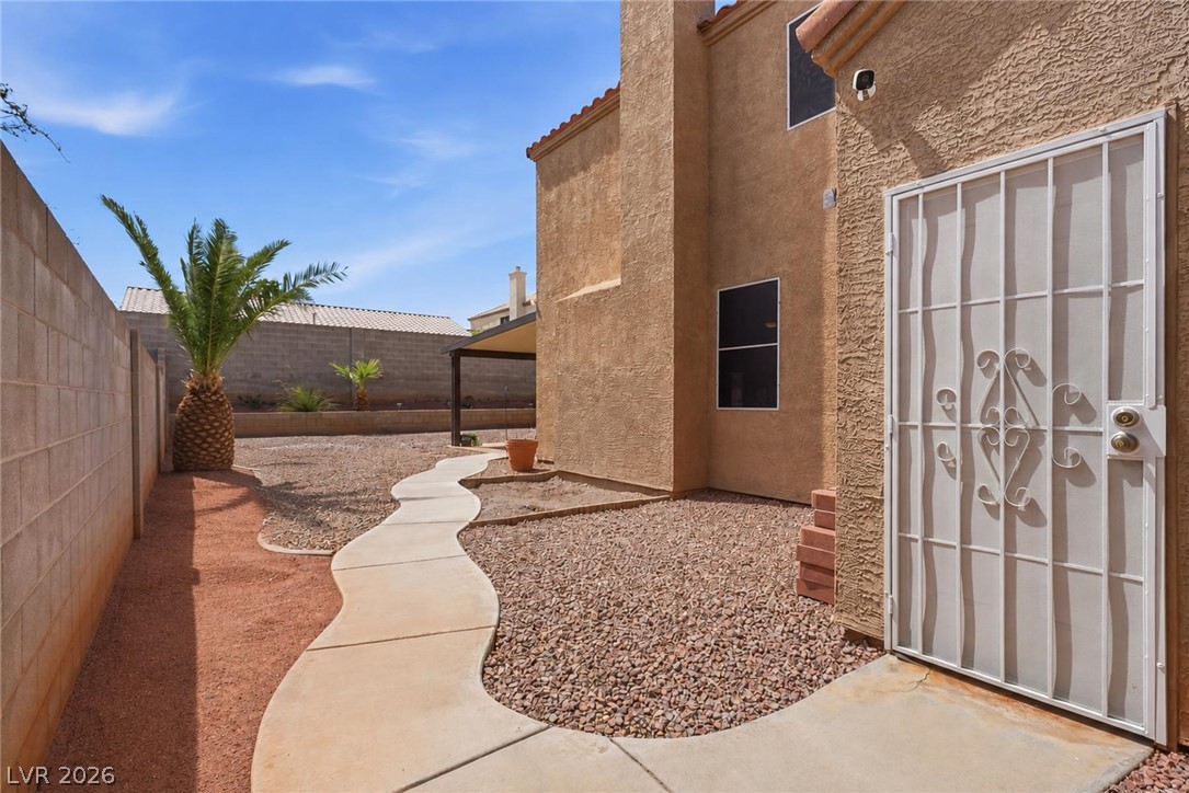 909 Blanco Caballo Way Property Photo 32