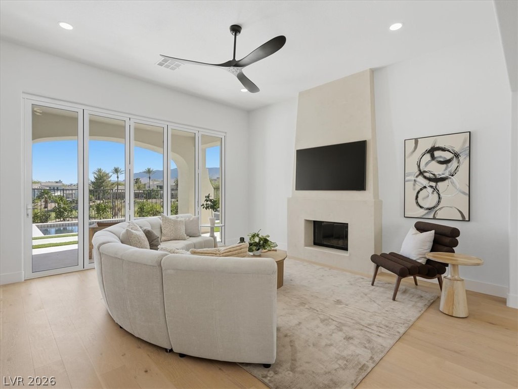 3074 Soft Horizon Way Property Photo 13