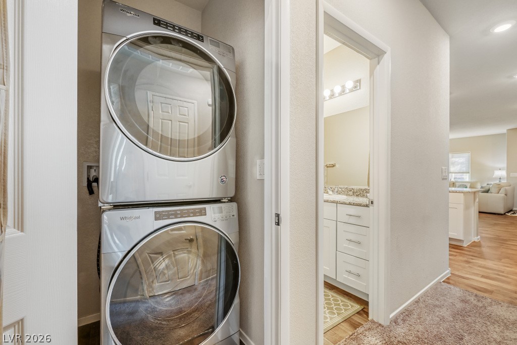 4352 Meadow Glade Avenue Property Photo 10