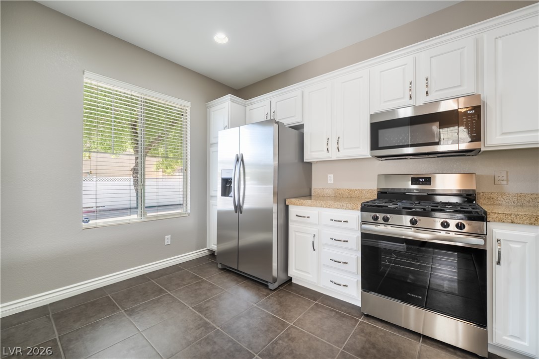 10373 Morning Sorrow Street Property Photo 6