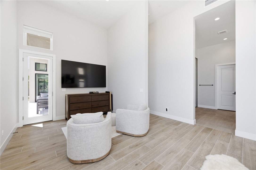 11233 Desert Heights Avenue Property Photo 44