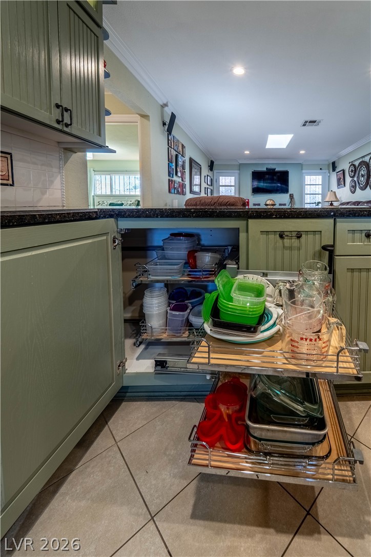 4656 Skyland Drive Property Photo 12