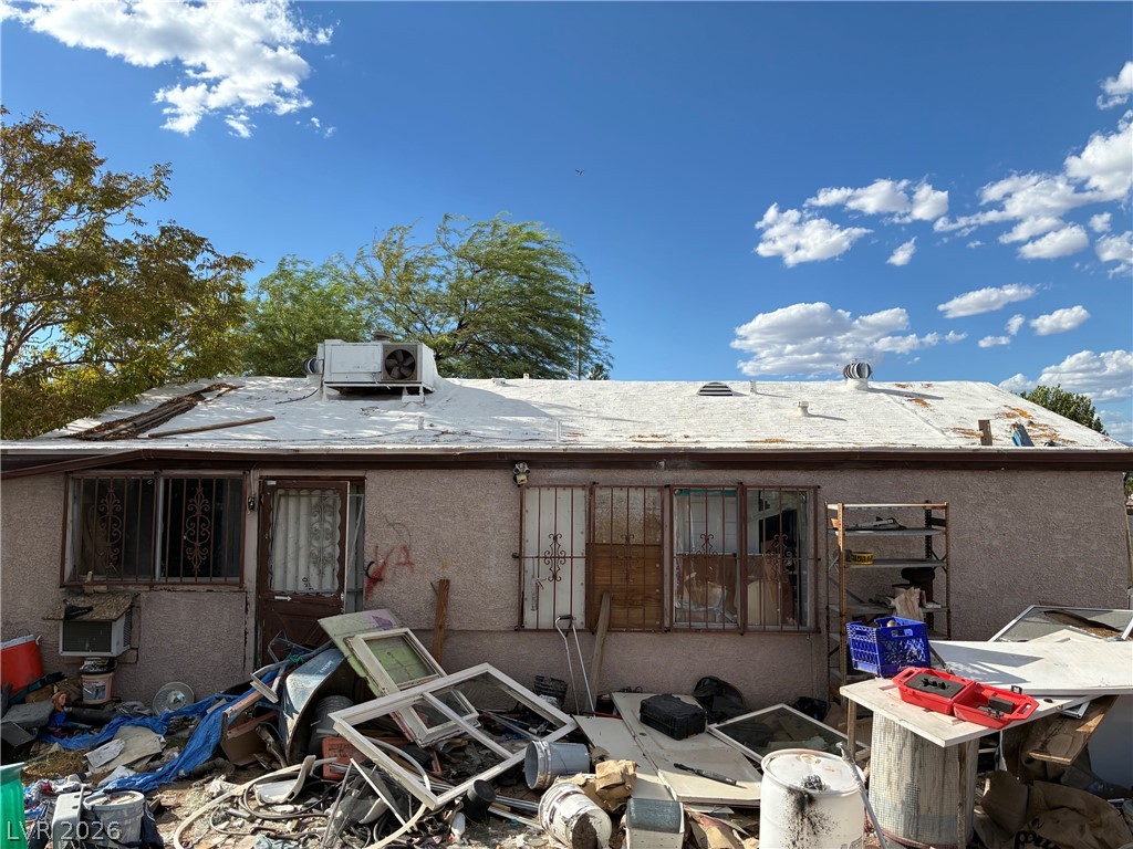 2744 Searles Avenue Property Photo 2