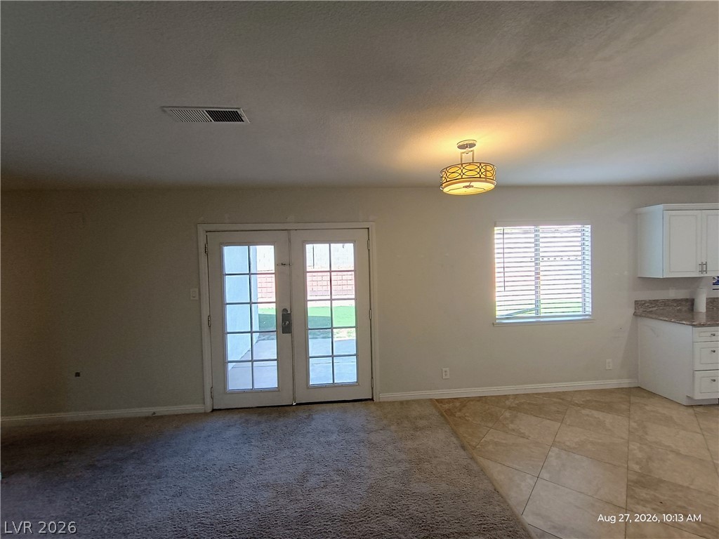 1012 Ron Evans Street Property Photo 3
