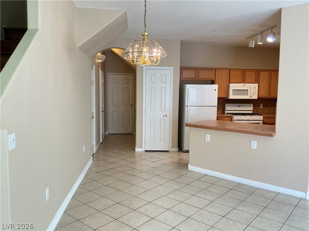 9303 Gilcrease Avenue 1132 Property Photo 6