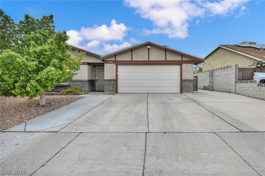 3839 Reflection Way Property Photo 3