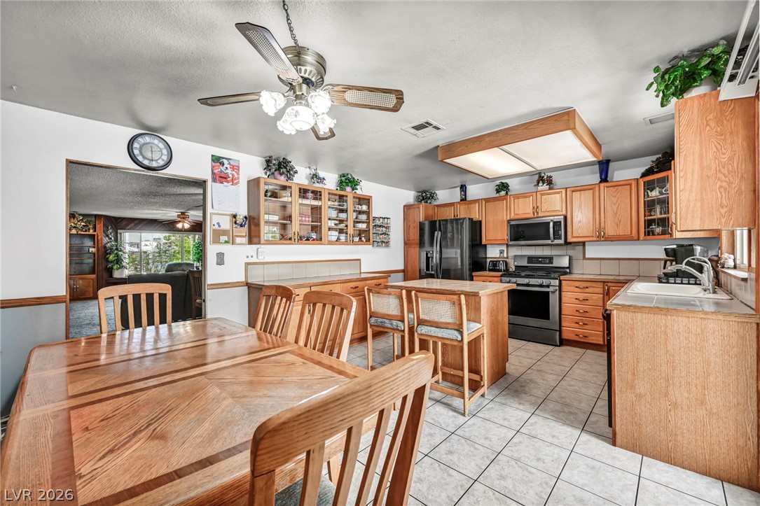 3839 Reflection Way Property Photo 31