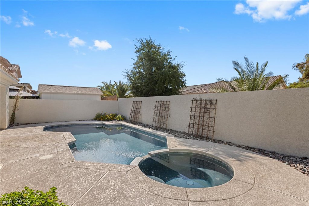 8309 Shad Bush Avenue Property Photo 13