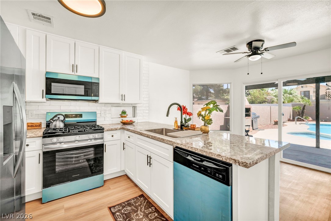 5322 Sandstone Drive Property Photo 4
