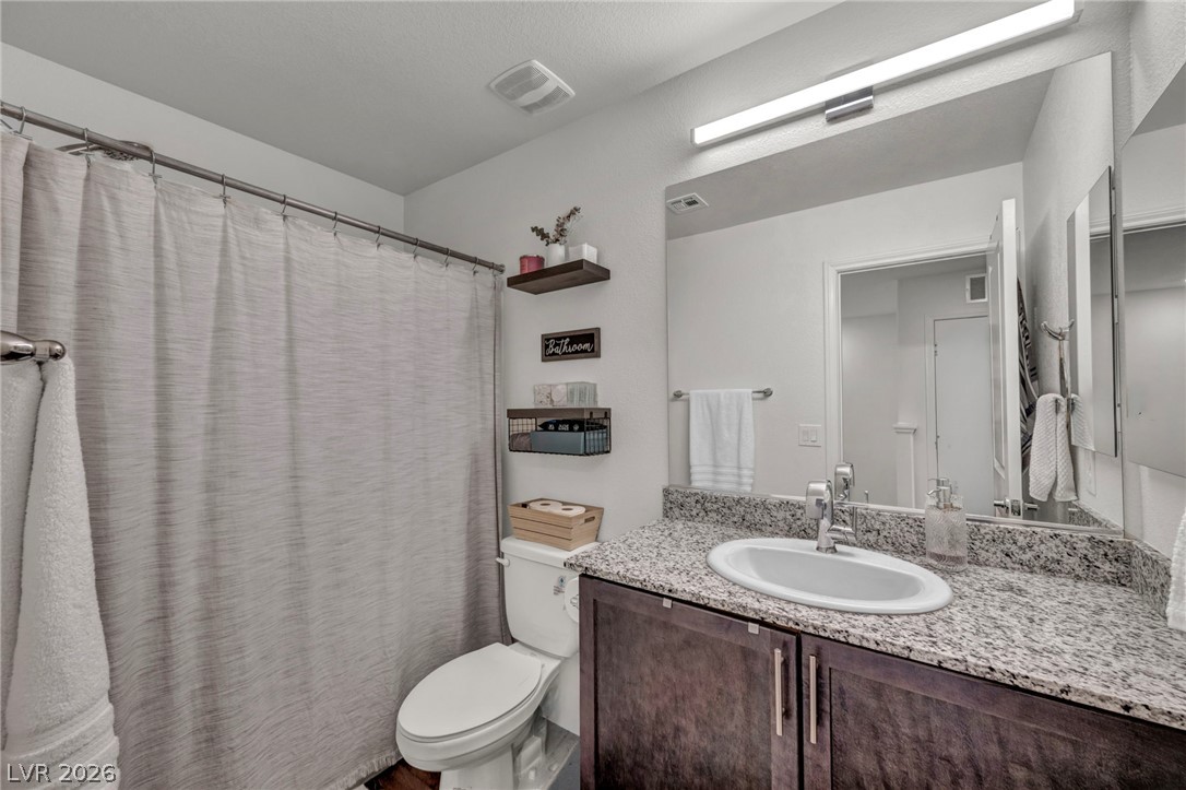 2742 Champagne Gold Avenue Property Photo 5