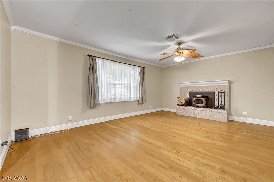 5817 Mary Way Property Photo 10