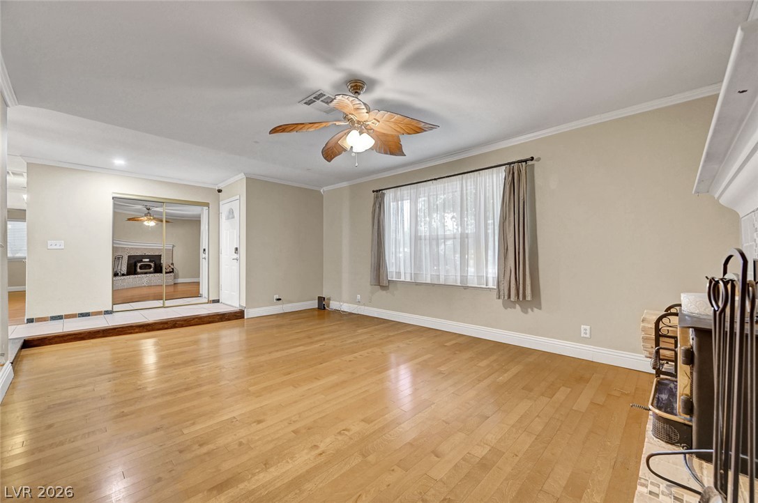 5817 Mary Way Property Photo 11