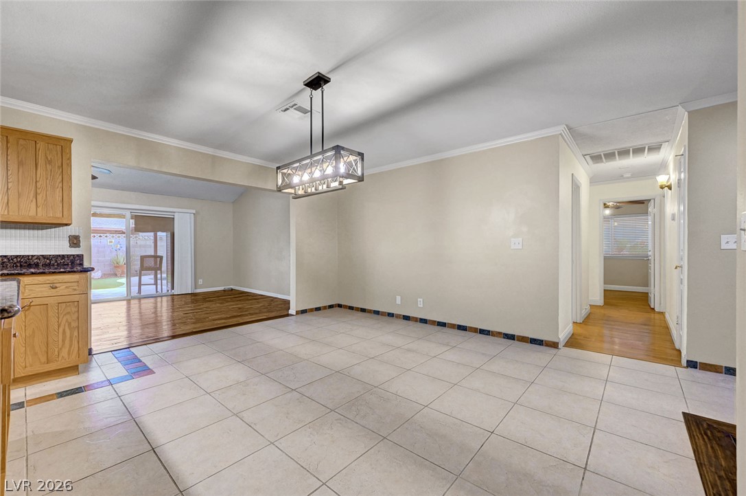 5817 Mary Way Property Photo 16