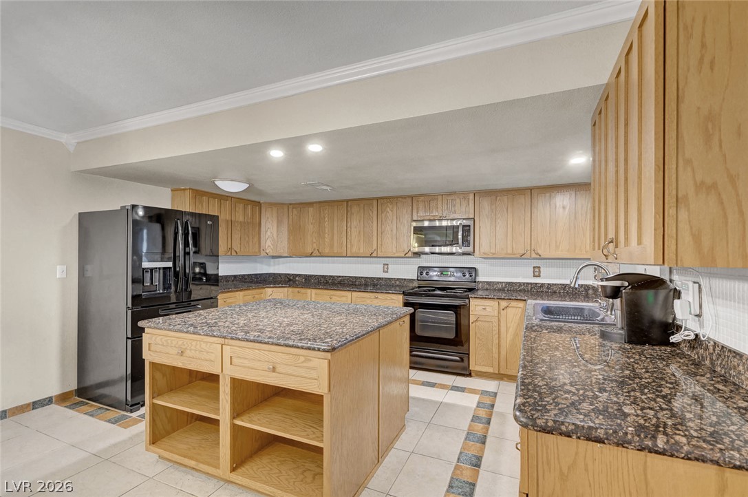 5817 Mary Way Property Photo 18