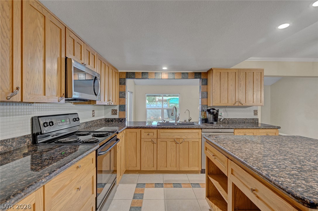 5817 Mary Way Property Photo 19