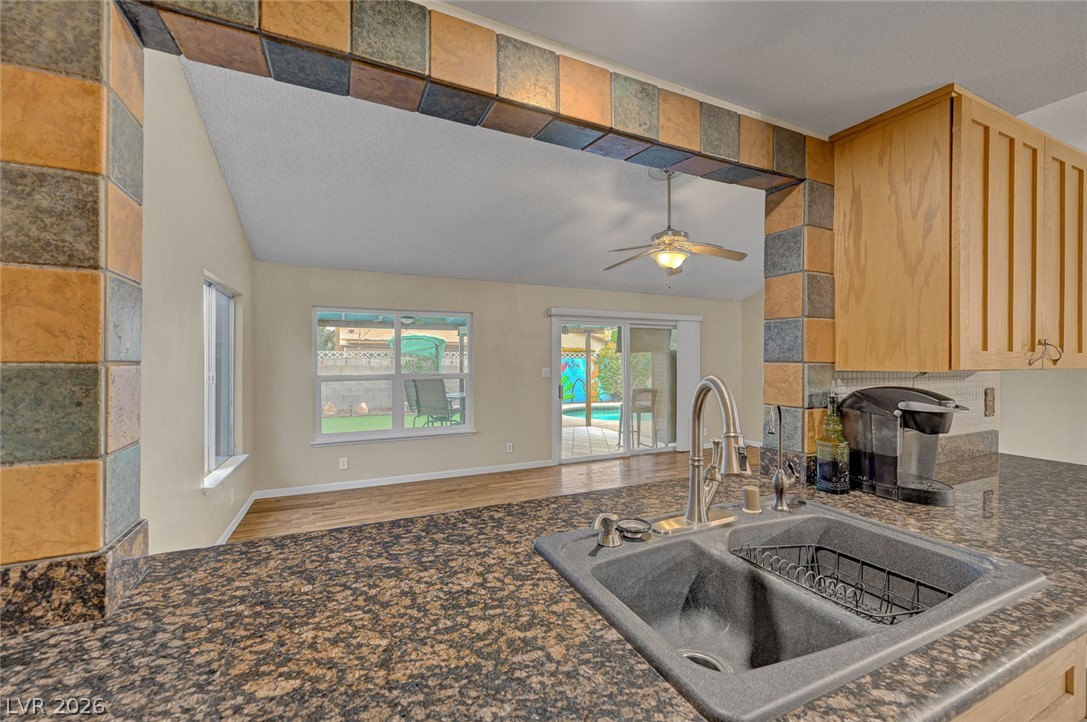 5817 Mary Way Property Photo 20