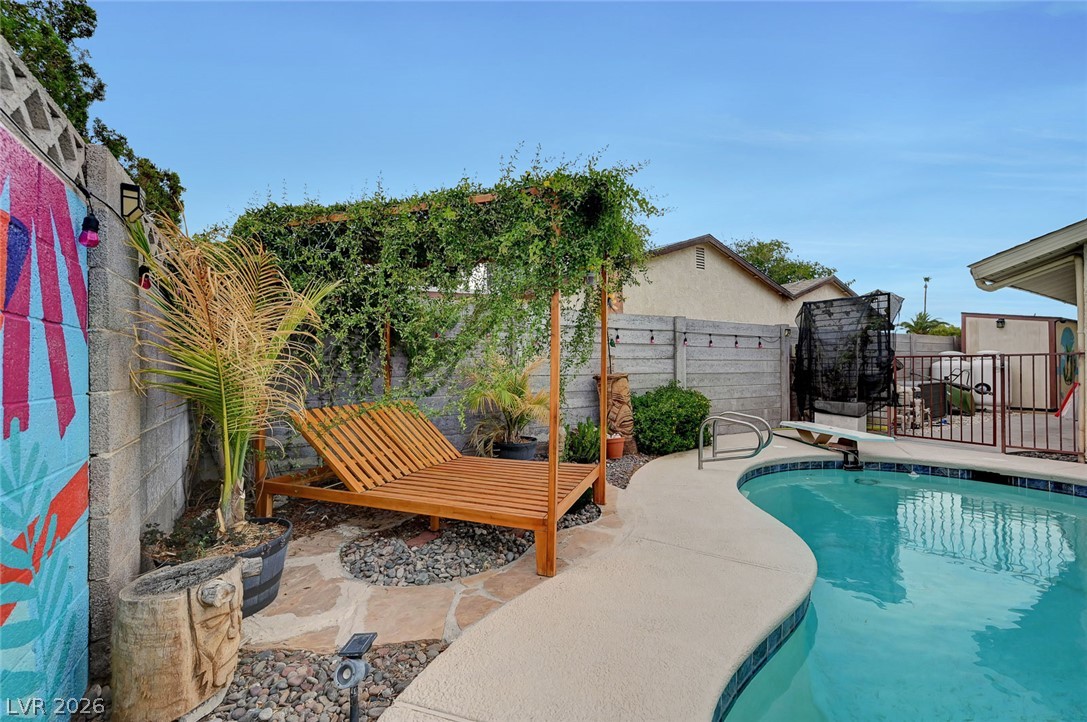 5817 Mary Way Property Photo 45