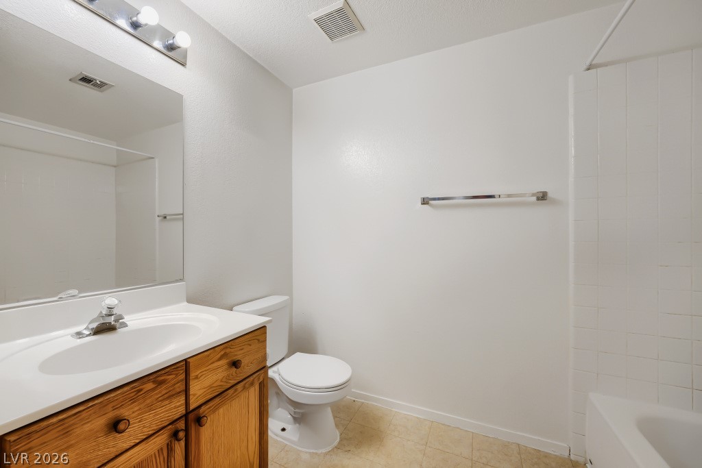 401 Amber Pine Street 103 Property Photo 16