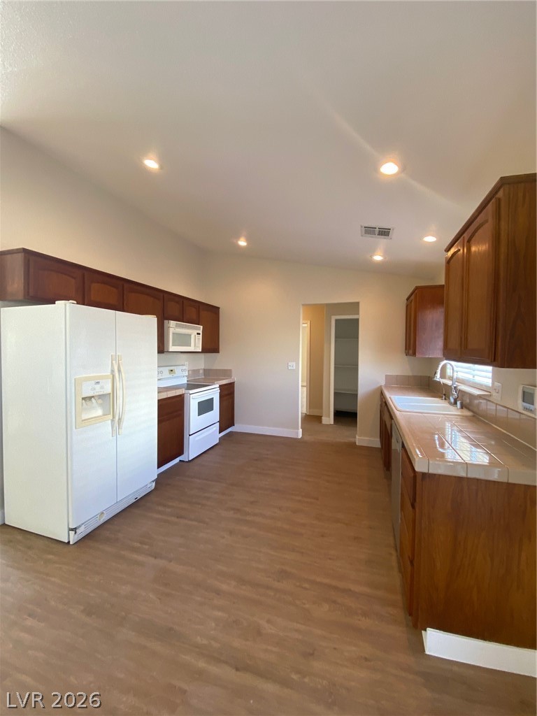 2950 East Deerskin Street Property Photo 8