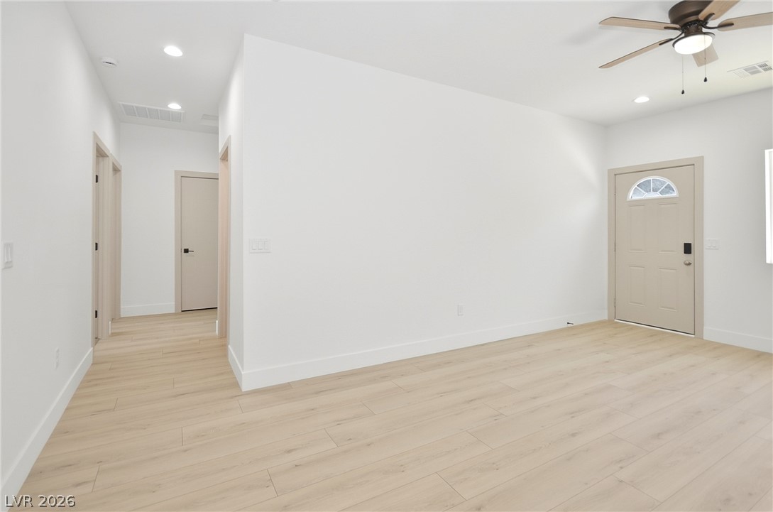 2001 South Dandelion Street 4 Property Photo 14