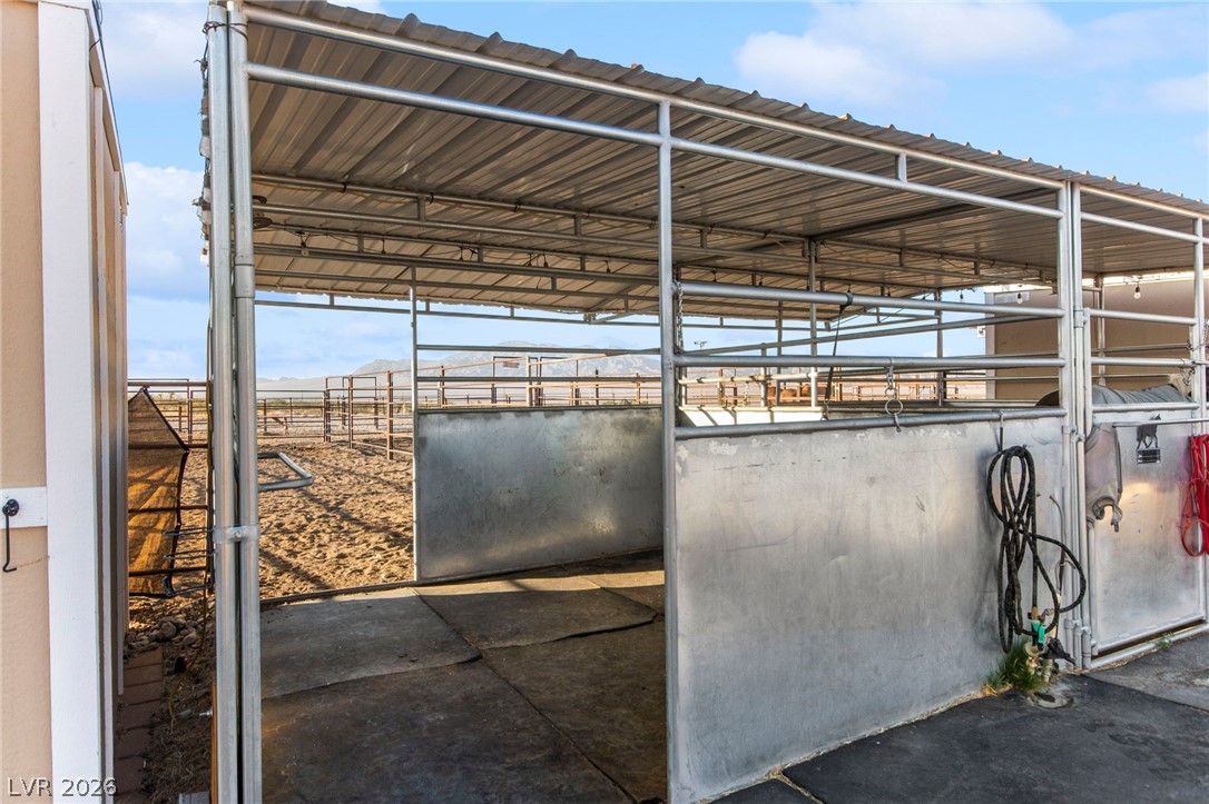 10895 Kyle Canyon Road Property Photo 15