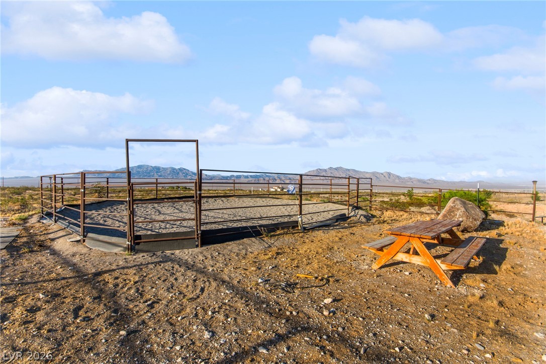 10895 Kyle Canyon Road Property Photo 26
