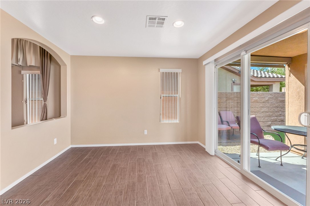 3740 Rocklin Peak Avenue Property Photo 7