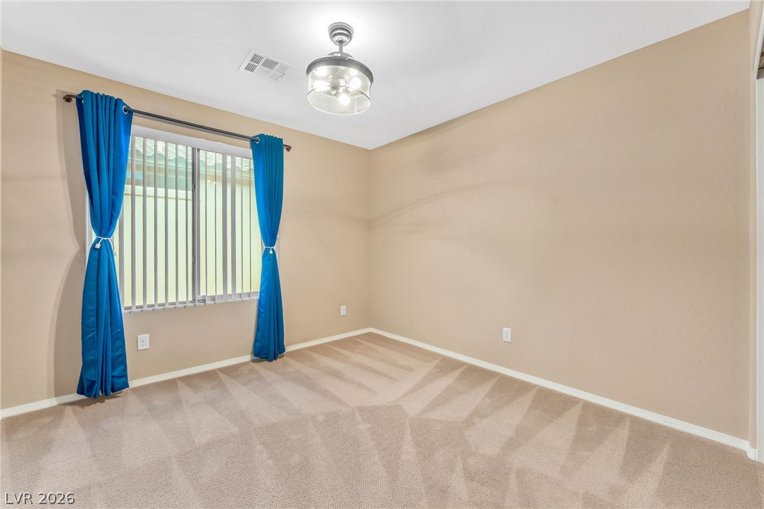 3740 Rocklin Peak Avenue Property Photo 13