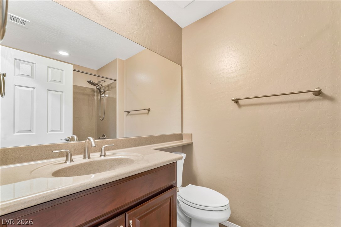 3740 Rocklin Peak Avenue Property Photo 15
