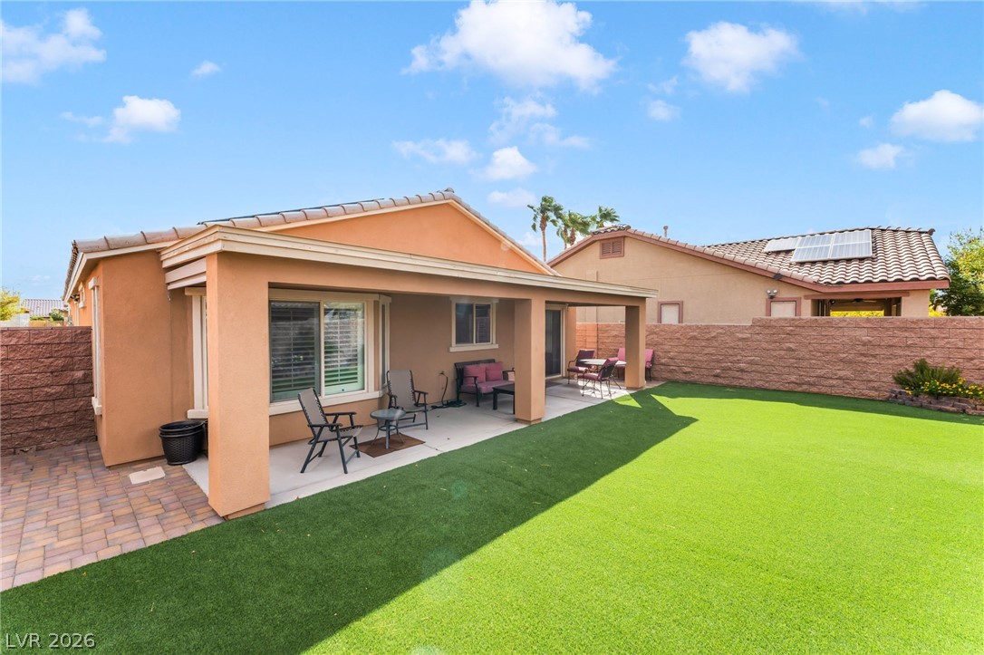 3740 Rocklin Peak Avenue Property Photo 18