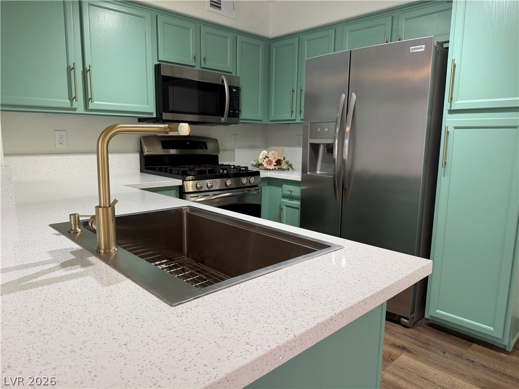 3136 Tarpon Drive 201 Property Photo 4