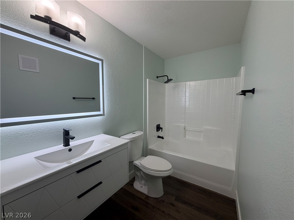 3136 Tarpon Drive 201 Property Photo 9