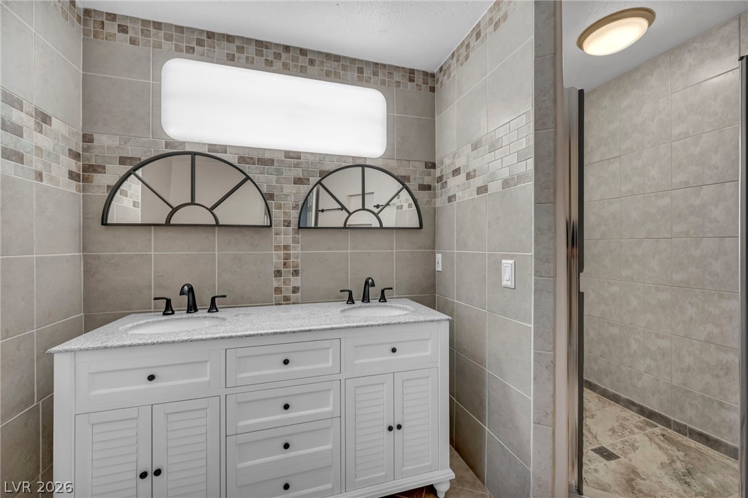 3923 Landsdown Place Property Photo 18