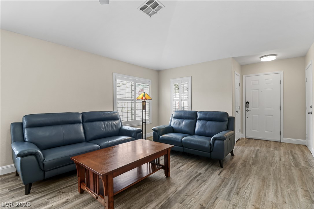 9166 Riding Heights Avenue Property Photo 13