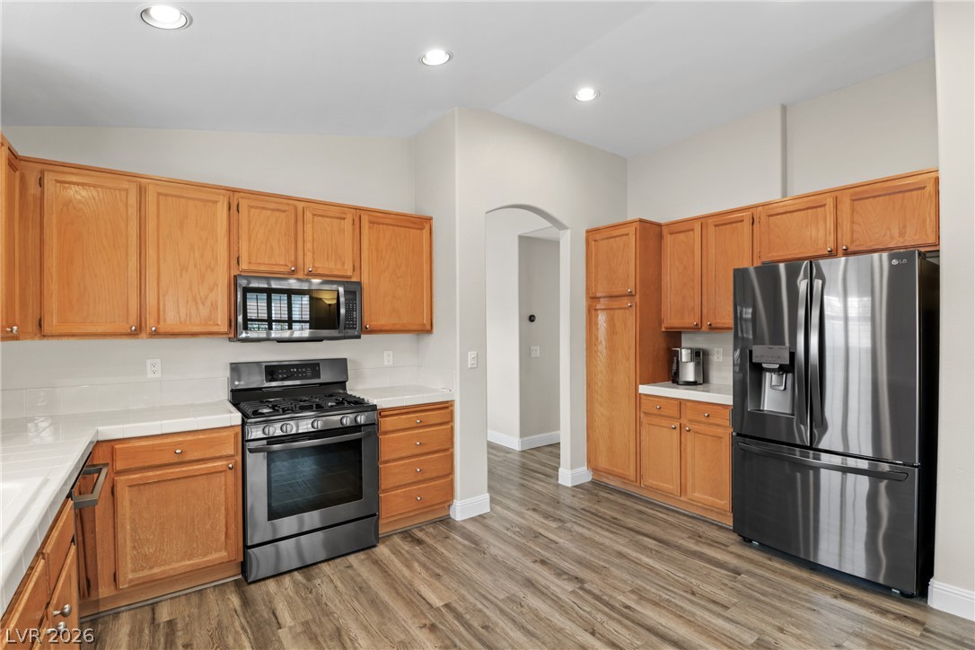 9166 Riding Heights Avenue Property Photo 16