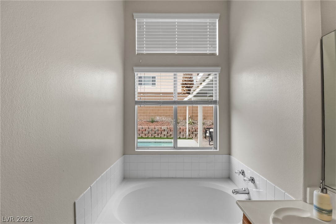 9166 Riding Heights Avenue Property Photo 29